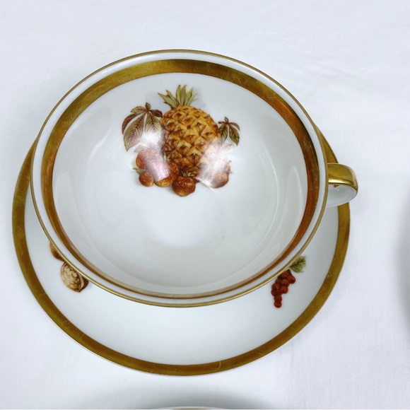 Jaeger Co Golden Crown Autumn Fruit Motif Teacup, Saucer & Dessert Plate-2 Sets - Picture 4 of 8